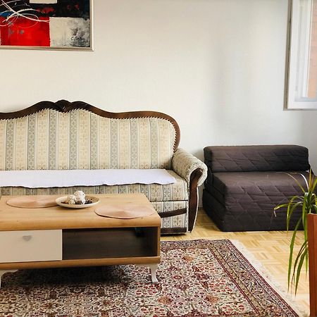 Apartment Etna! Near To Airport سراييفو المظهر الخارجي الصورة